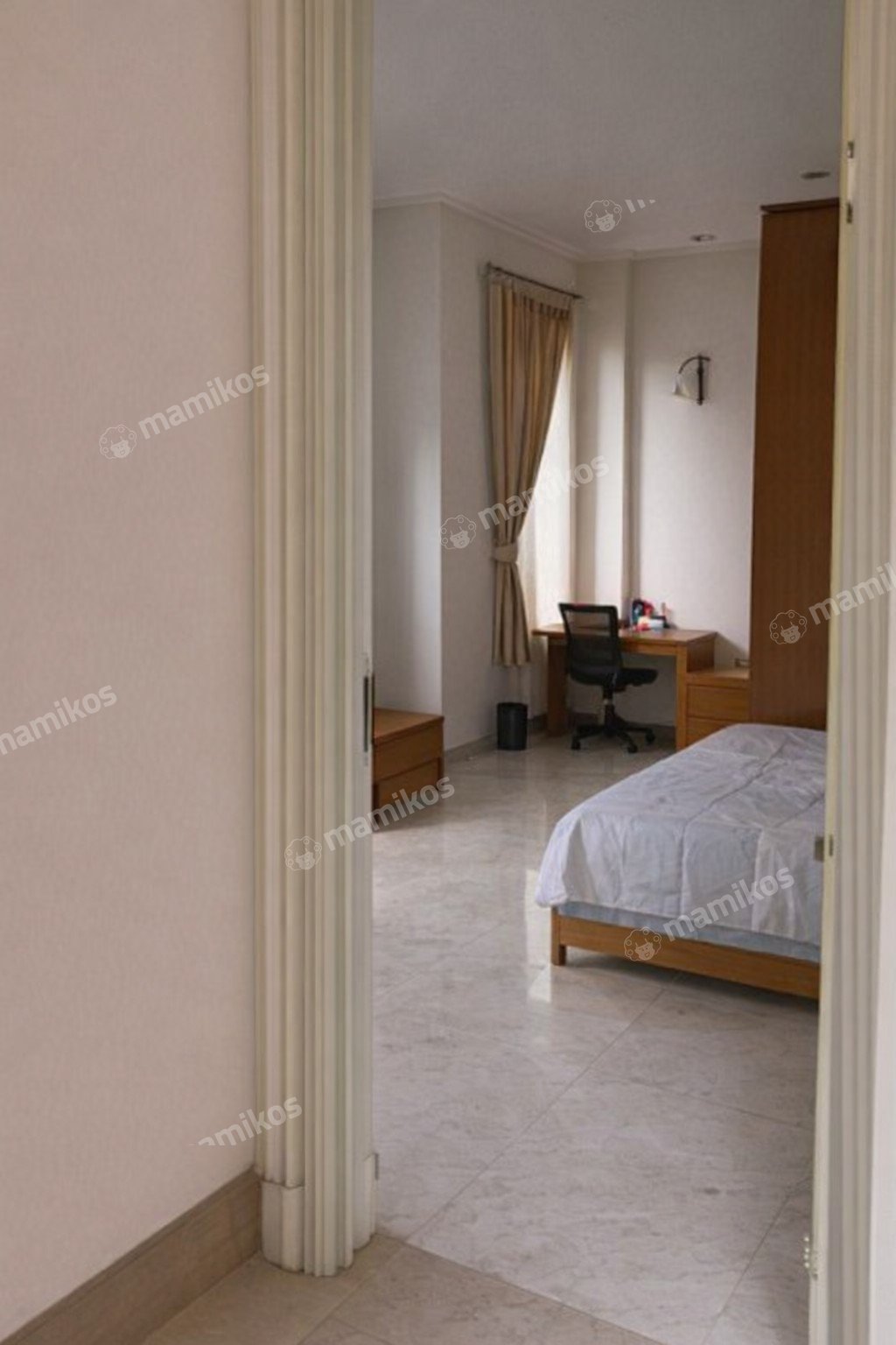 Rumah Sertifikat SHM 4 Kamar Tidur 4 Kamar Mandi Puri Indah Jakarta Barat - Photo 2