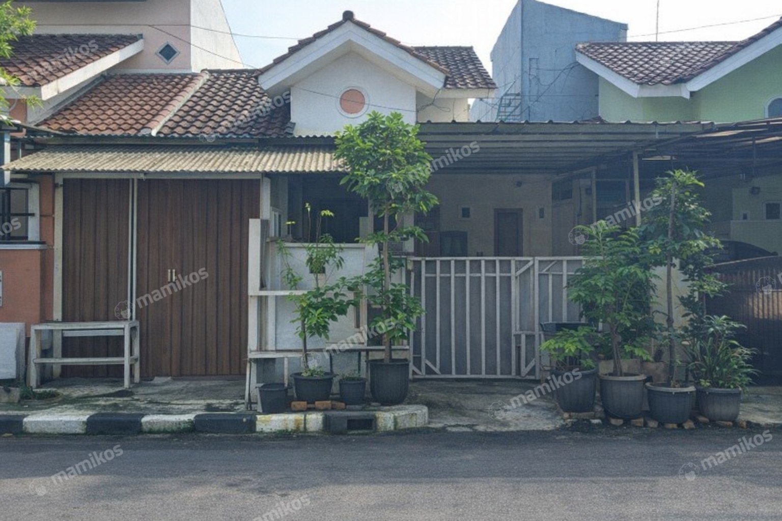 Rumah Sertifikat SHM 3 Kamar Tidur 2 Kamar Mandi Metland Menteng Jakarta Timur