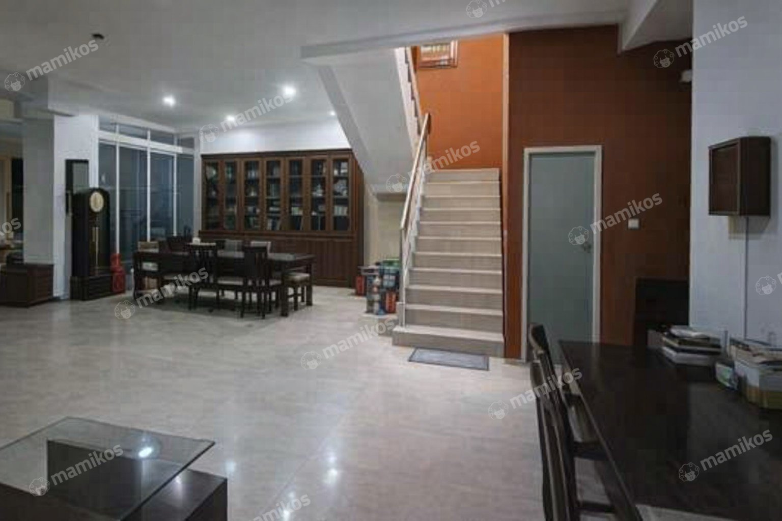 Rumah Sertifikat SHM 4 Kamar Tidur 4 Kamar Mandi Green garden Jakarta Barat - Photo 2
