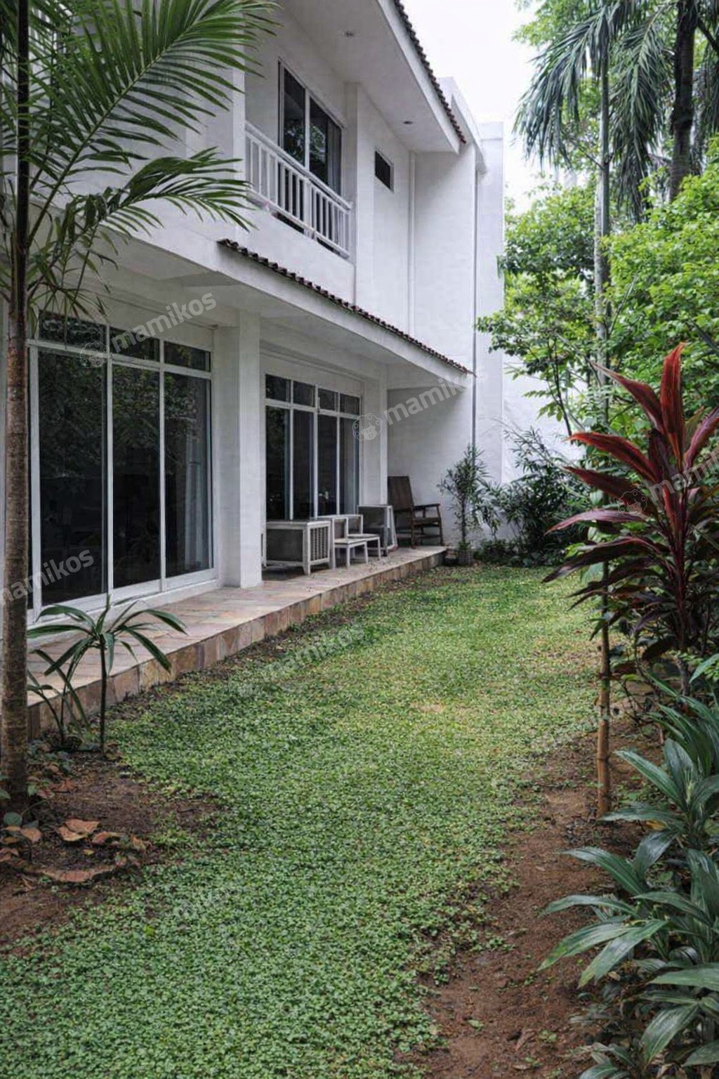 Rumah Sertifikat SHM 9 Kamar Tidur 5 Kamar Mandi Gatot Subroto Jakarta Selatan - Photo 2