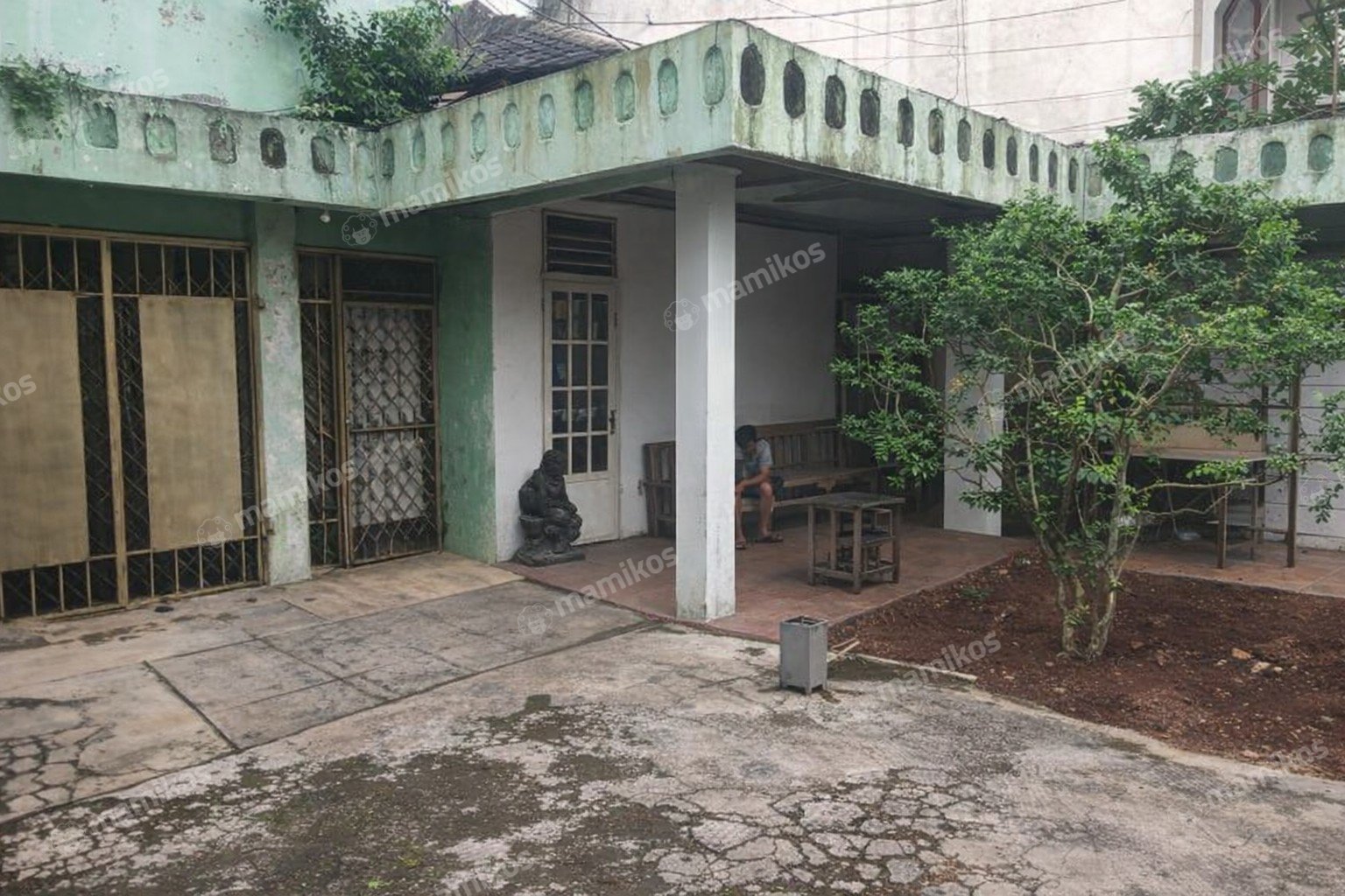 Rumah Sertifikat SHM 8 Kamar Tidur 5 Kamar Mandi Radio Dalam Jakarta Selatan