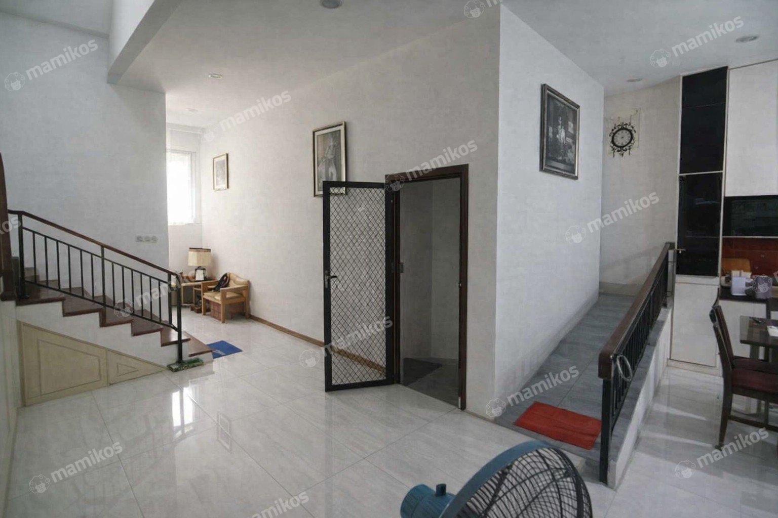 Rumah Sertifikat SHM 5 Kamar Tidur 5 Kamar Mandi Pantai Indah Kapuk Jakarta Utara