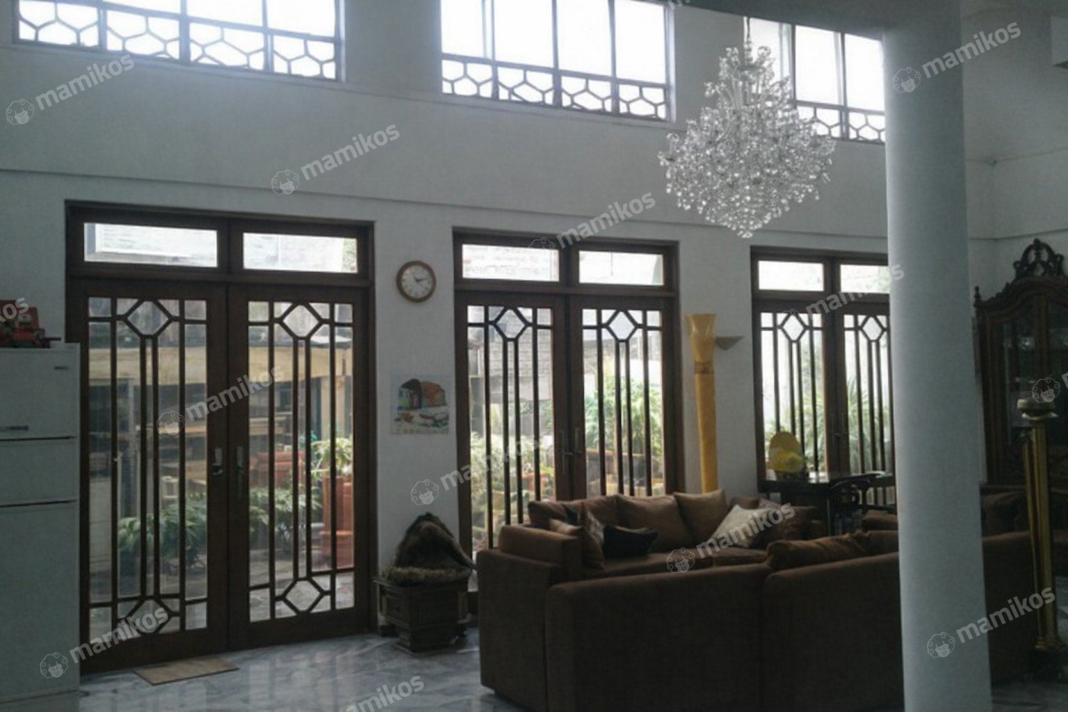 Rumah Senayan Jakarta Selatan