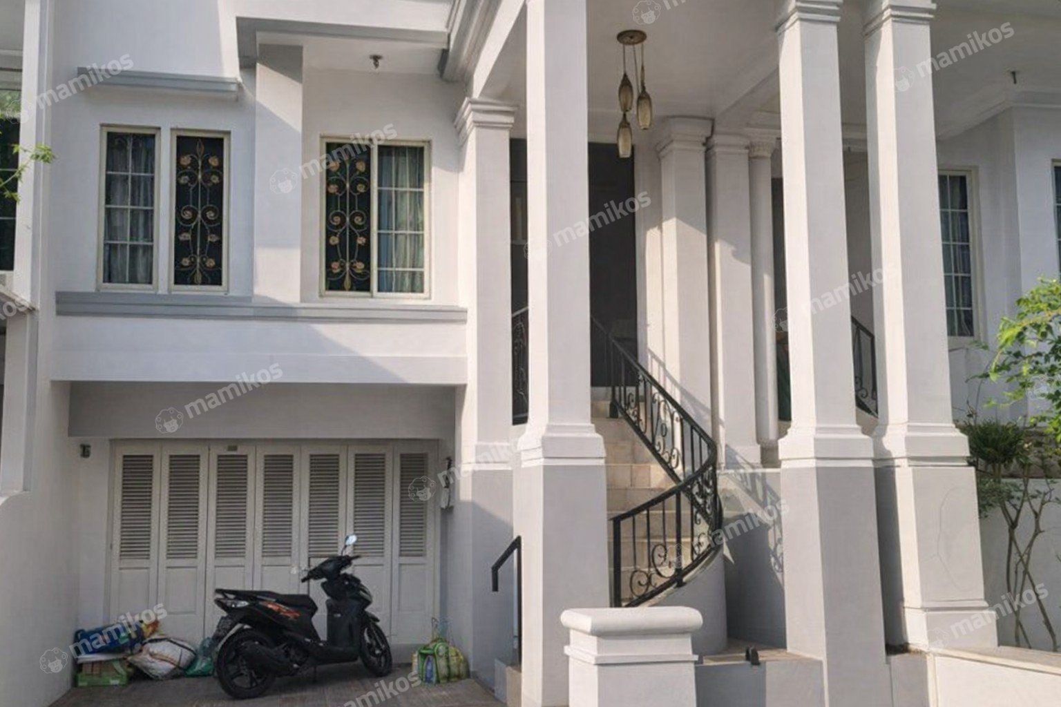 Rumah Sertifikat SHM 5 Kamar Tidur 4 Kamar Mandi Pegangsaan Jakarta Utara
