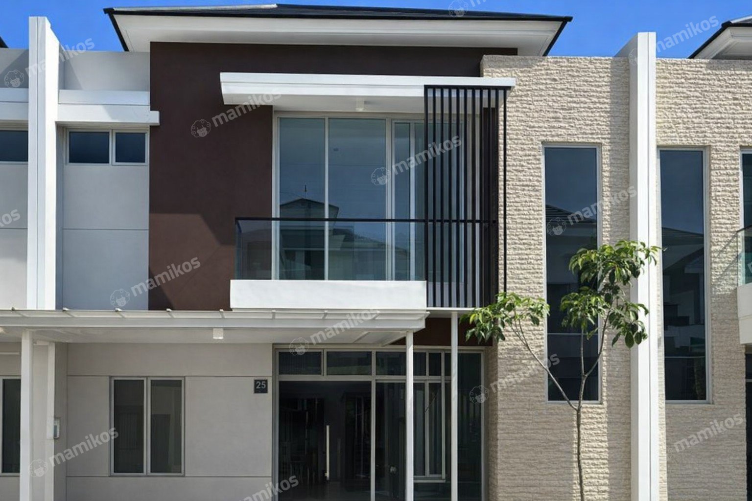 Rumah Sertifikat SHM 4 Kamar Tidur 4 Kamar Mandi Pantai Indah Kapuk 2 Jakarta Utara