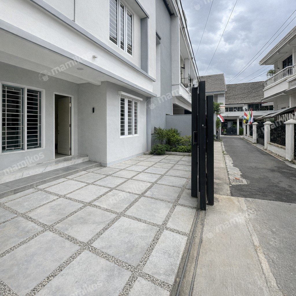 Rumah Sertifikat SHM 4 Kamar Tidur 4 Kamar Mandi Tebet Jakarta Selatan - Photo 4
