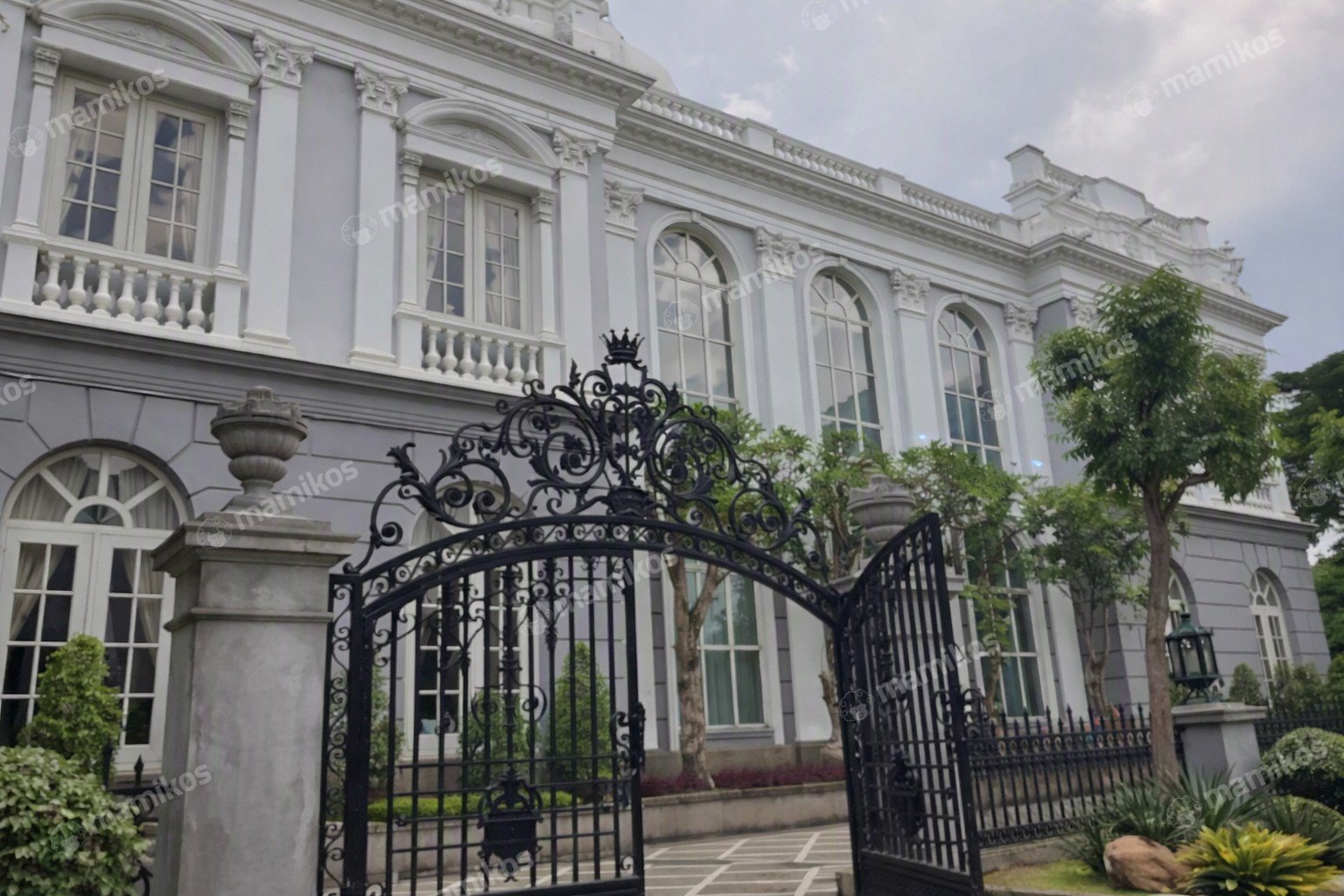 Rumah Sertifikat SHM 6 Kamar Tidur 6 Kamar Mandi Pantai Indah Kapuk Jakarta Utara - Photo 3