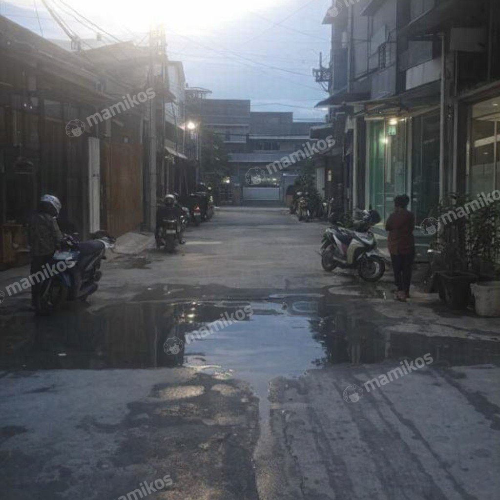 Rumah Sertifikat Girik 5 Kamar Tidur 1 Kamar Mandi Jelambar Jakarta Barat - Photo 2