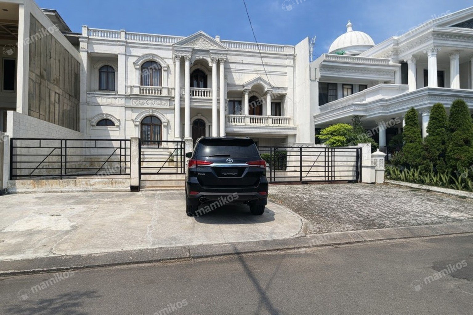 Rumah Sertifikat HGB 6 Kamar Tidur 5 Kamar Mandi Kota Wisata Jakarta Timur