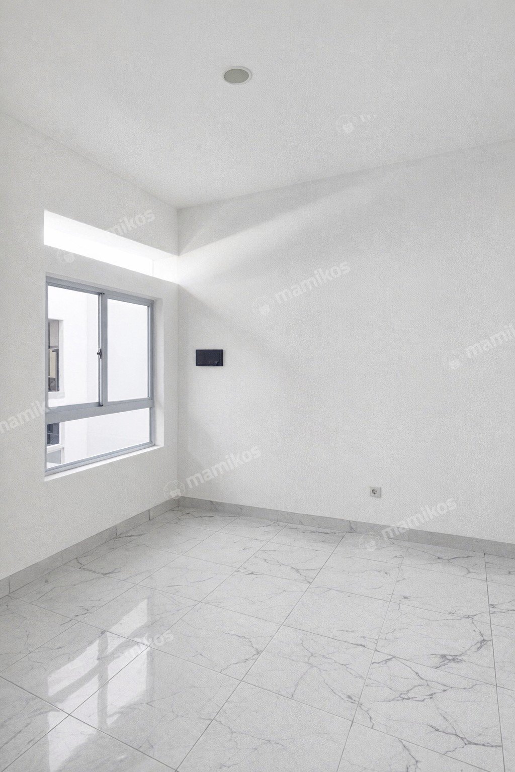 Rumah Sertifikat SHM 4 Kamar Tidur 3 Kamar Mandi Kelapa Gading Jakarta Utara - Photo 2