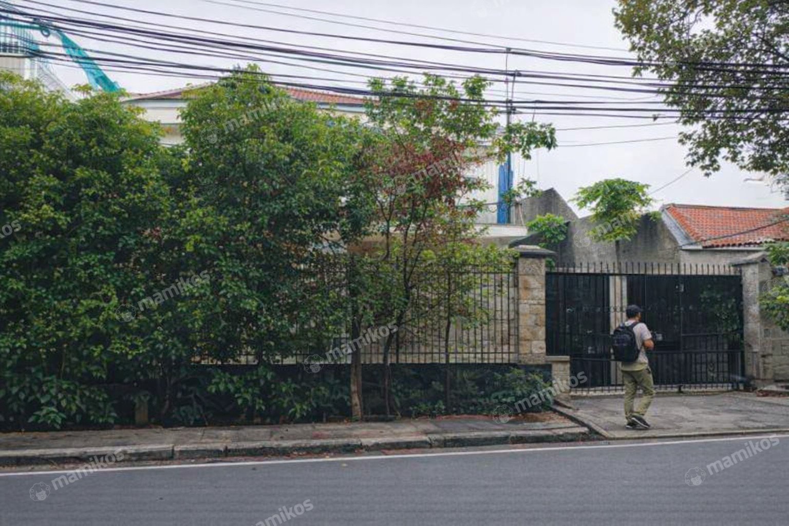 Rumah Sertifikat SHM 6 Kamar Tidur 3 Kamar Mandi Pulo Gadung Jakarta Timur - Photo 3