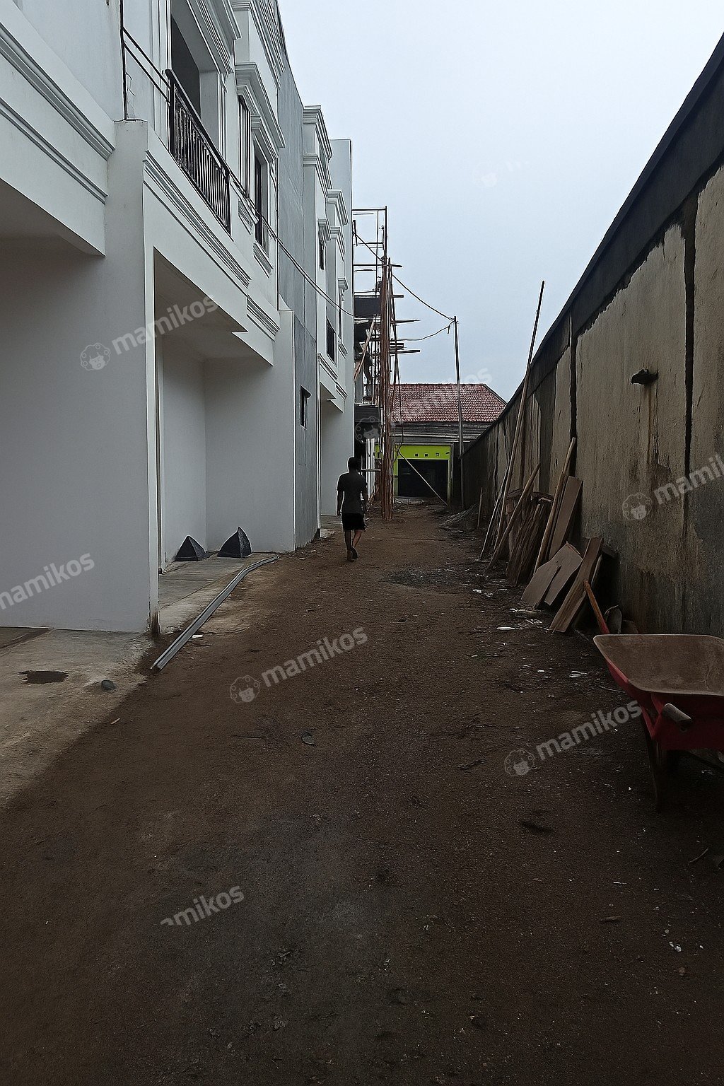 Rumah 3 Kamar Tidur 2 Kamar Mandi 3 Lantai Jagakarsa Jakarta Selatan - Photo 2