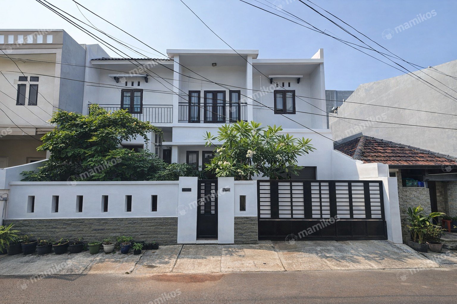 Rumah Sertifikat SHM 4 Kamar Tidur 2 Kamar Mandi Tanjung Duren Jakarta Barat