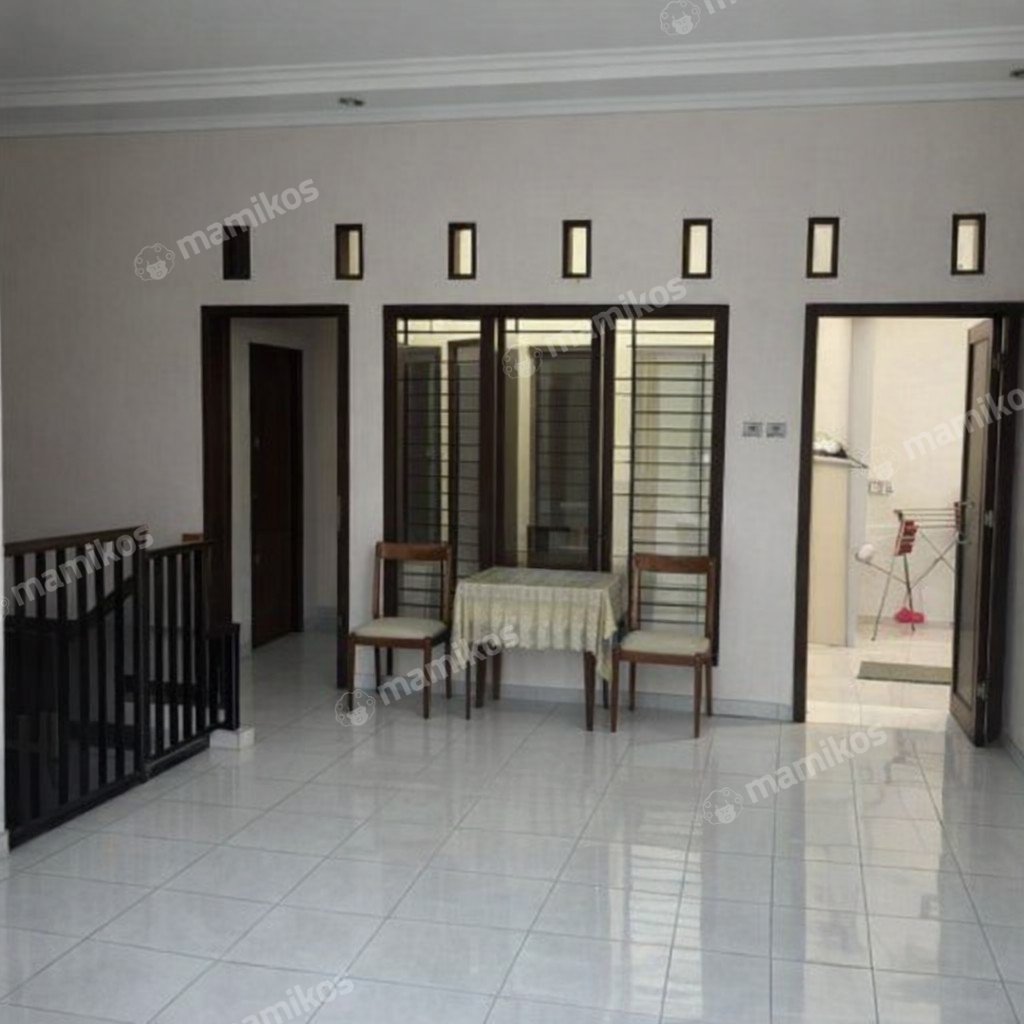 Rumah Sertifikat SHM 4 Kamar Tidur 2 Kamar Mandi Tanjung Duren Jakarta Barat - Photo 4
