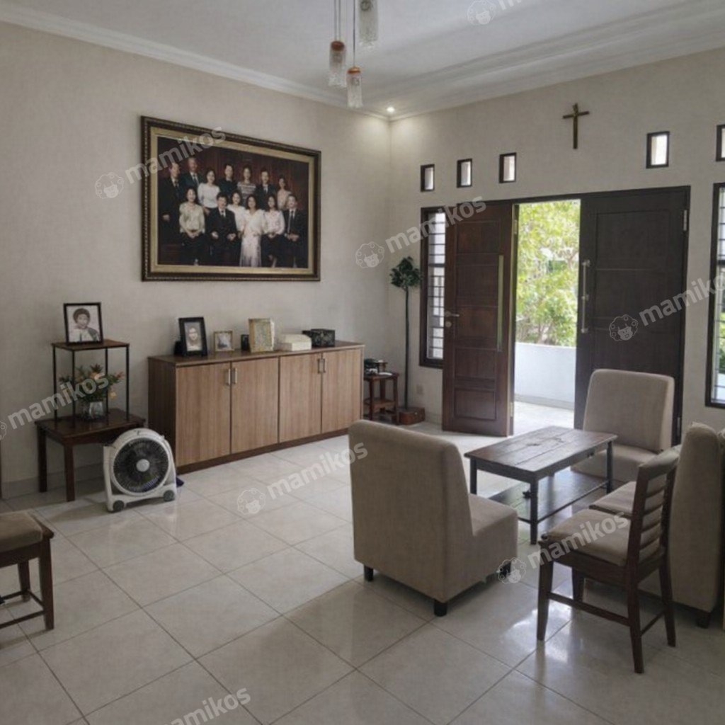 Rumah Sertifikat SHM 4 Kamar Tidur 2 Kamar Mandi Tanjung Duren Jakarta Barat - Photo 5