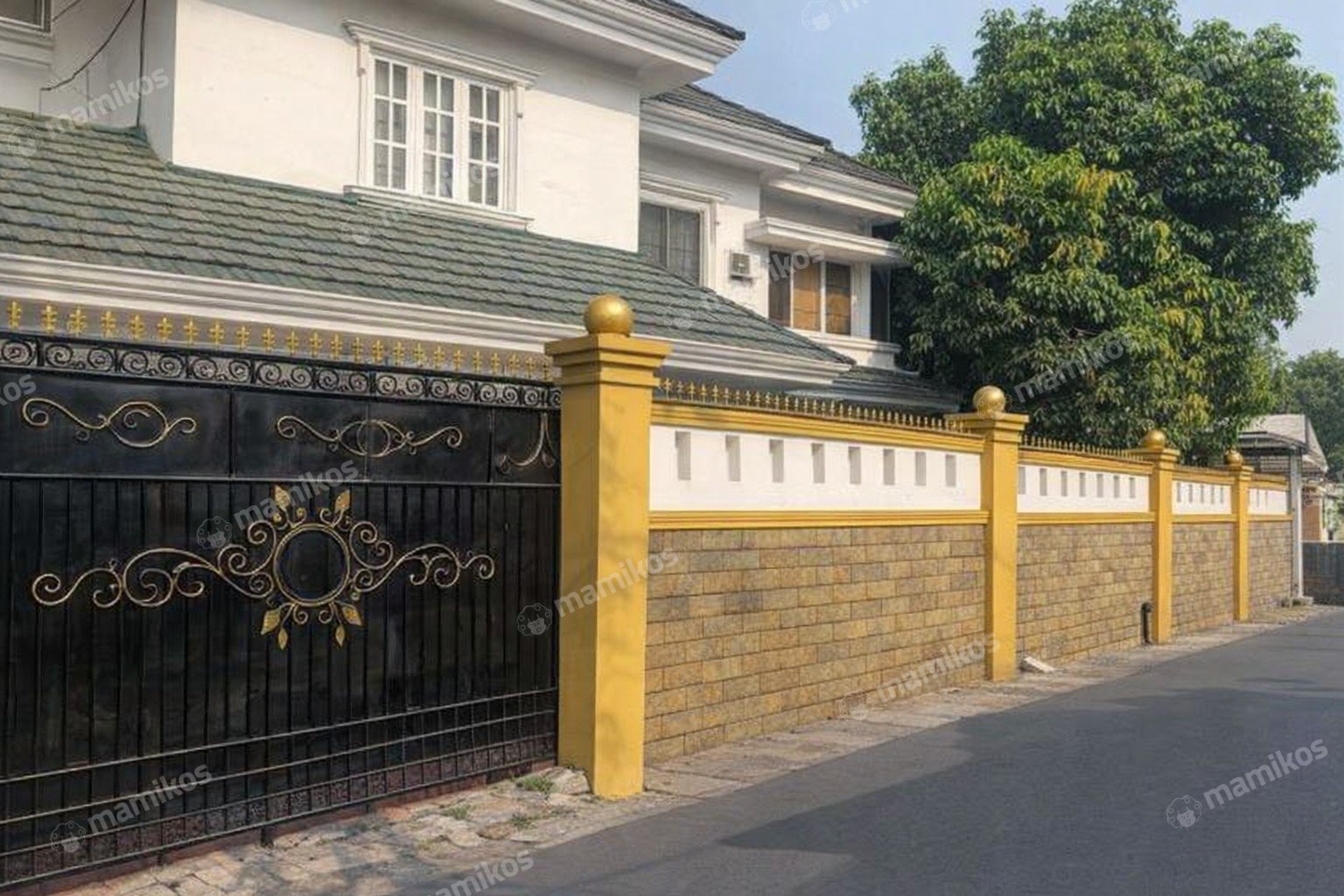 Rumah Sertifikat SHM 4 Kamar Tidur 5 Kamar Mandi Kemang Jakarta Selatan