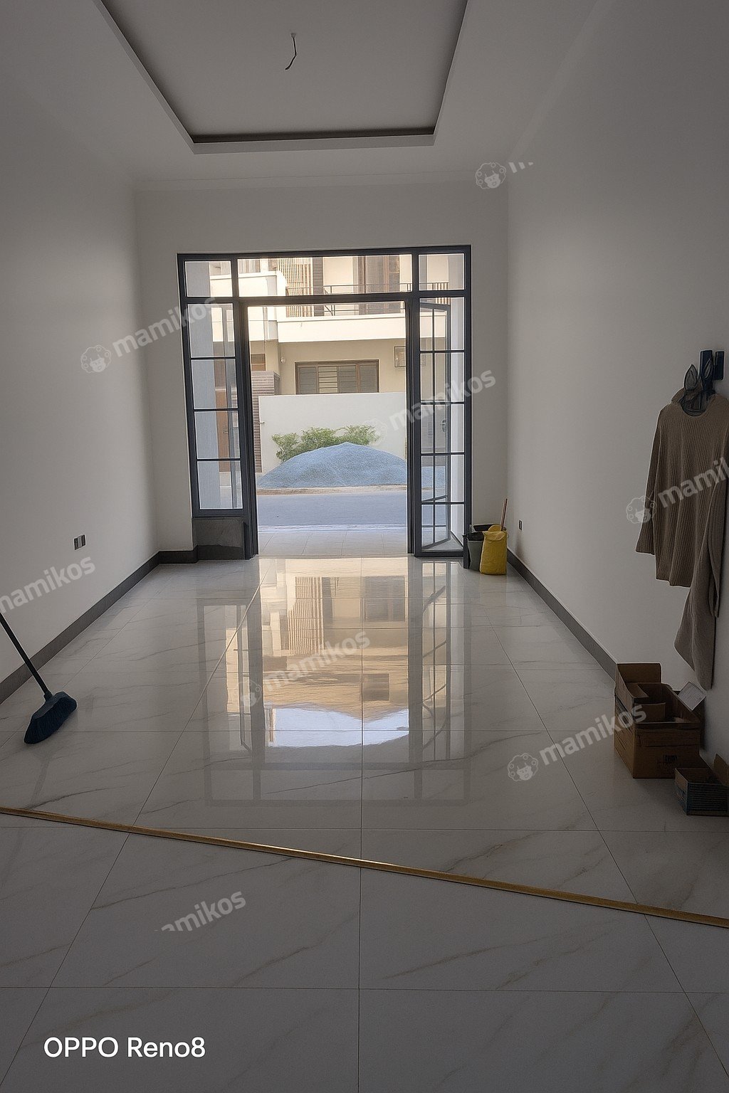 Rumah Sertifikat SHM 4 Kamar Tidur 4 Kamar Mandi Joglo Jakarta Barat - Photo 5
