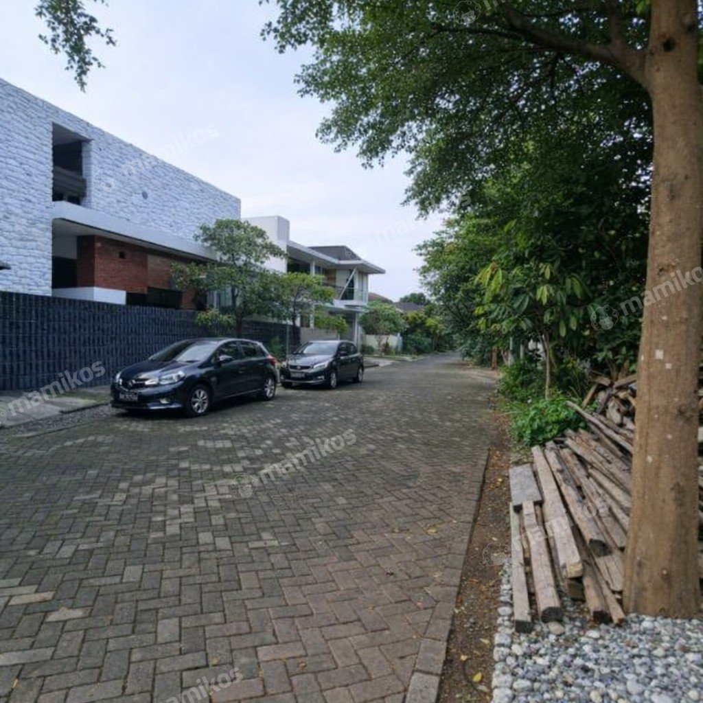 Rumah 4 Kamar Tidur 4 Kamar Mandi 2 Lantai Joglo Jakarta Barat - Photo 3