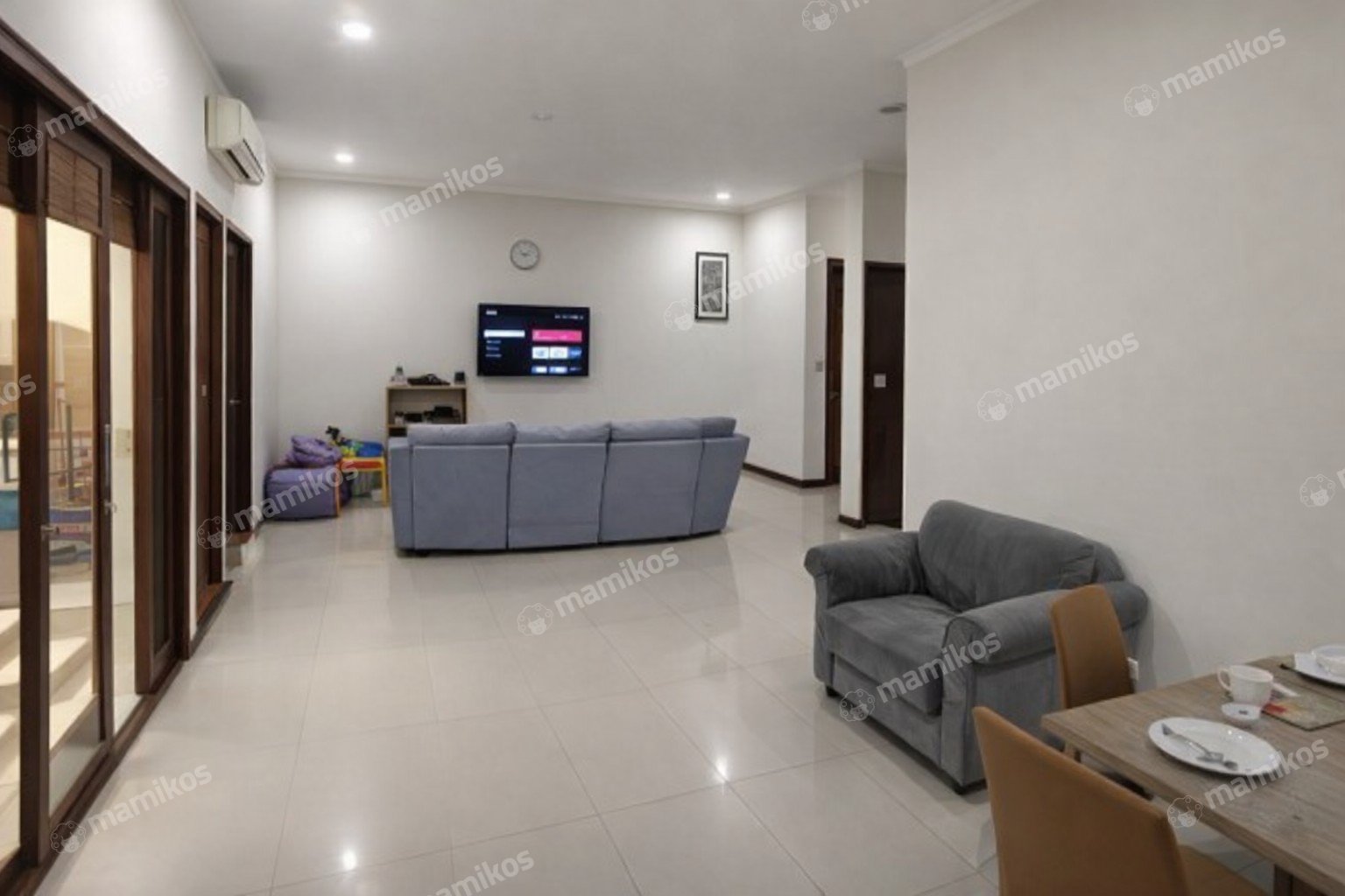 Rumah Sertifikat SHM 4 Kamar Tidur 3 Kamar Mandi Sektor 8-Bintaro Jakarta Selatan - Photo 2