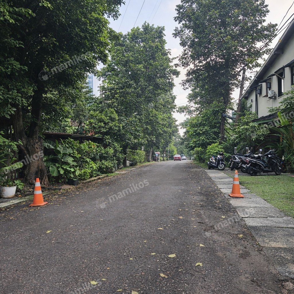 Rumah Sertifikat SHM 4 Kamar Tidur 2 Kamar Mandi Kebayoran Baru Jakarta Selatan - Photo 2