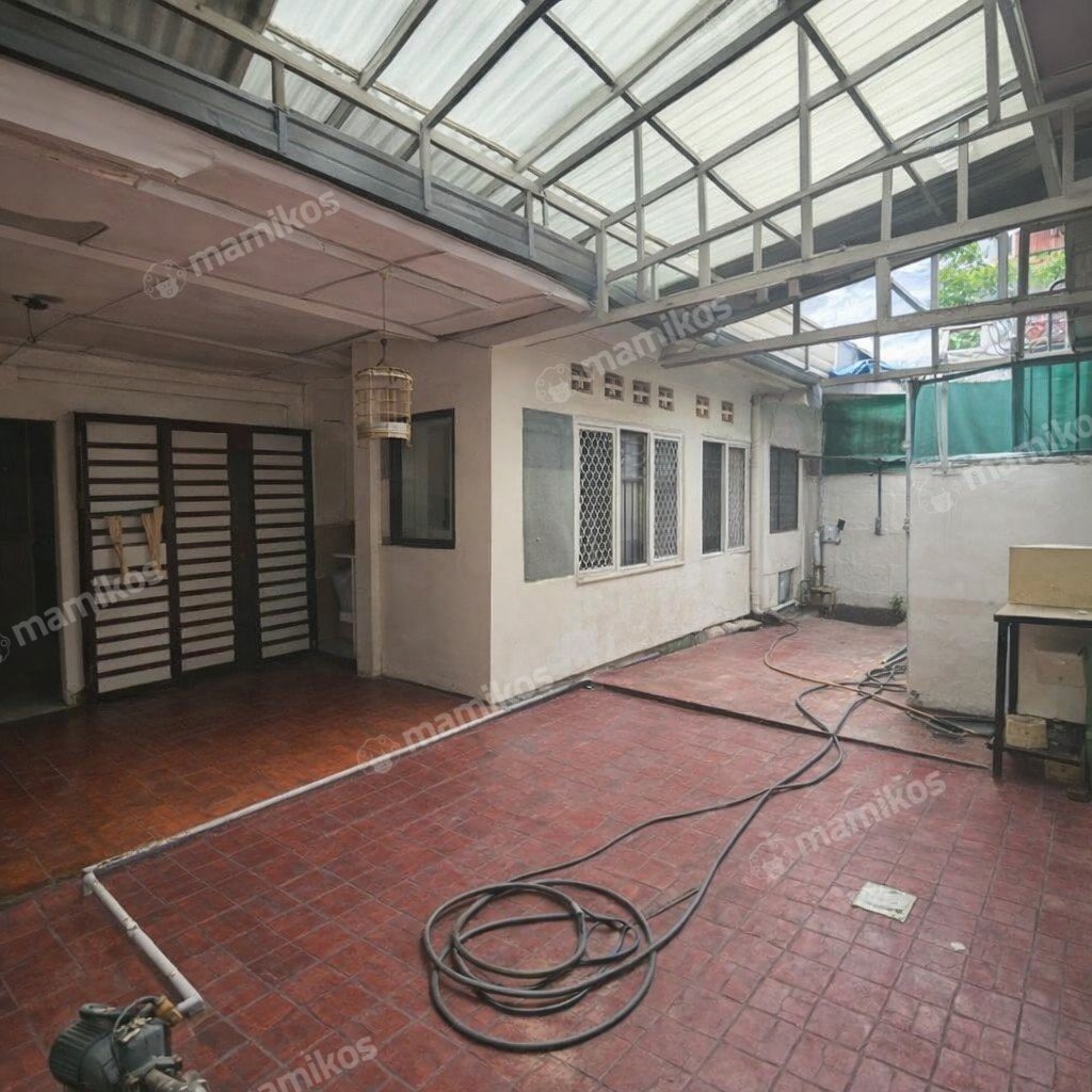 Rumah Sertifikat SHM 4 Kamar Tidur 2 Kamar Mandi Kebayoran Baru Jakarta Selatan - Photo 3