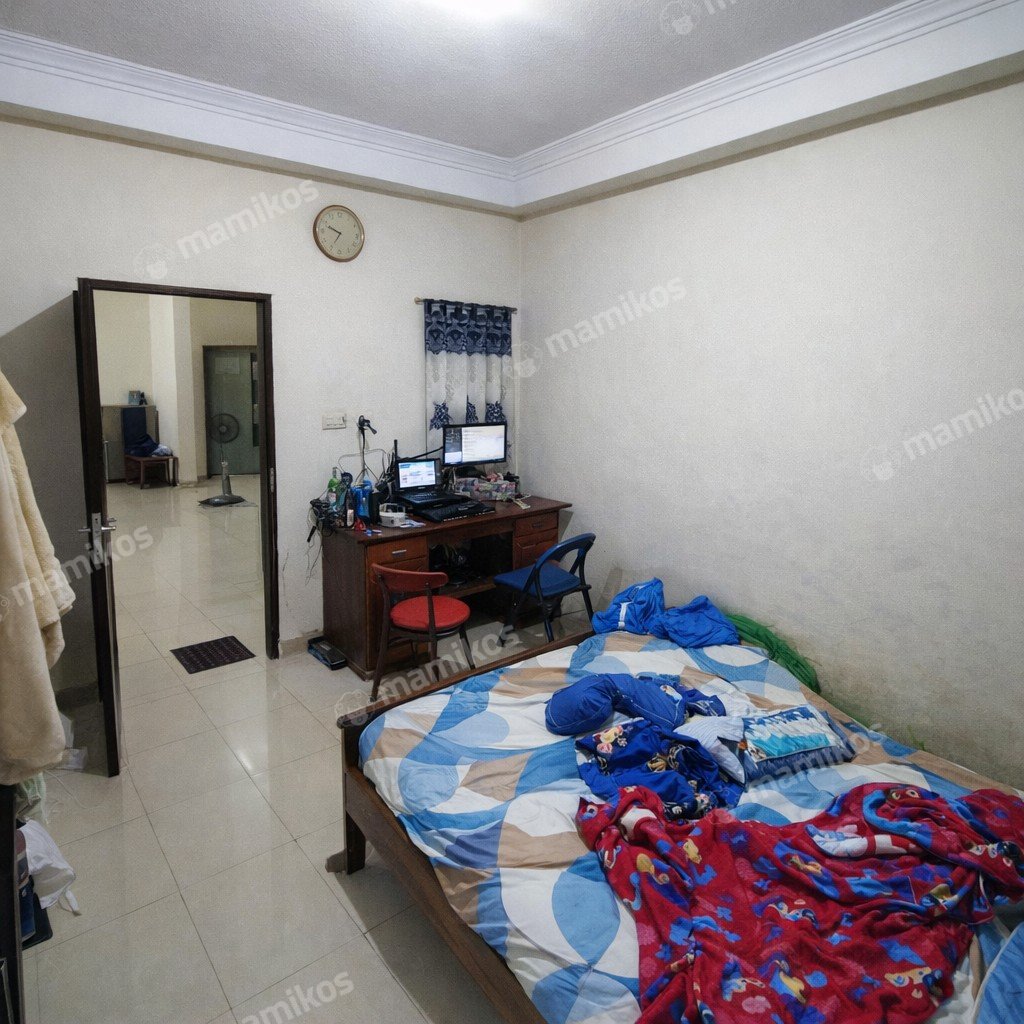 Rumah Sertifikat SHM 4 Kamar Tidur 4 Kamar Mandi Kebon Jeruk Jakarta Barat - Photo 5