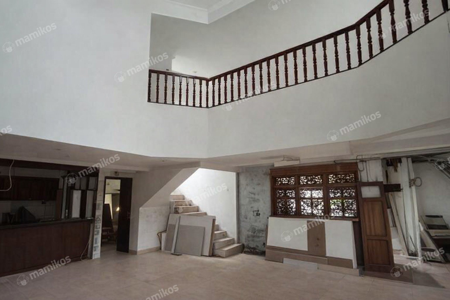 Rumah Sertifikat SHM 6 Kamar Tidur 5 Kamar Mandi Lebak Bulus Jakarta Selatan