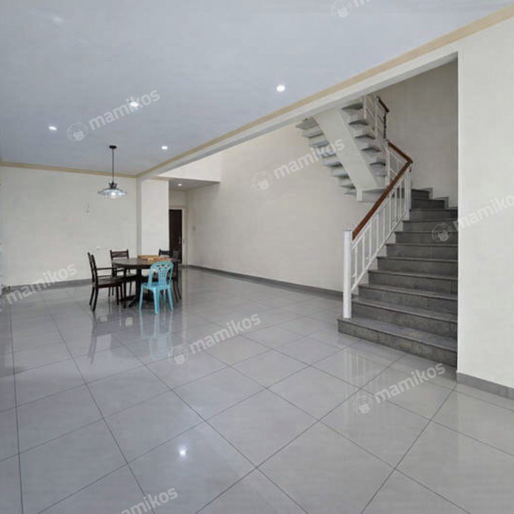 Rumah Sertifikat SHM 4 Kamar Tidur 3 Kamar Mandi Green garden Jakarta Barat - Photo 5