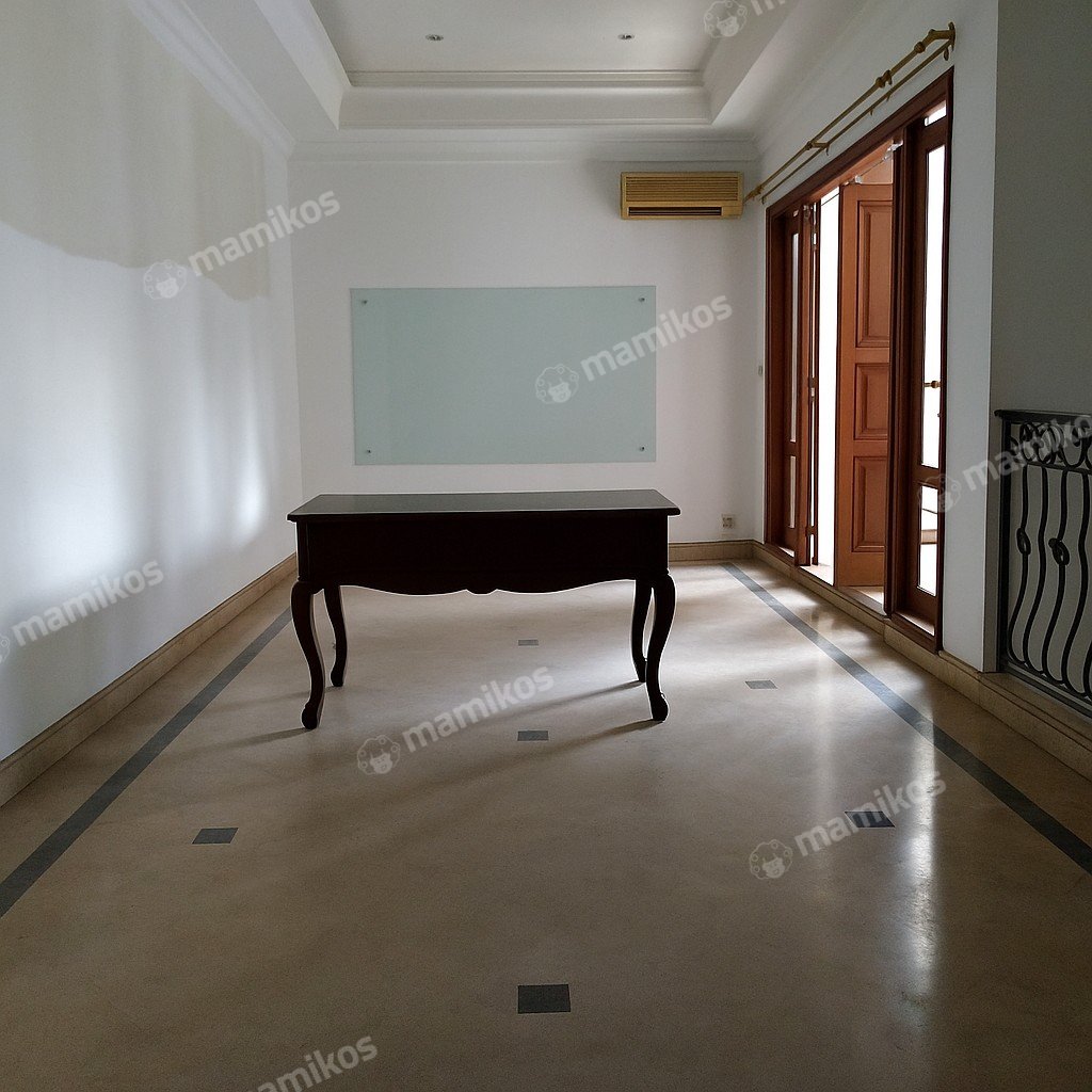 Rumah Sertifikat SHM 8 Kamar Tidur 4 Kamar Mandi Panglima Polim Jakarta Selatan - Photo 3