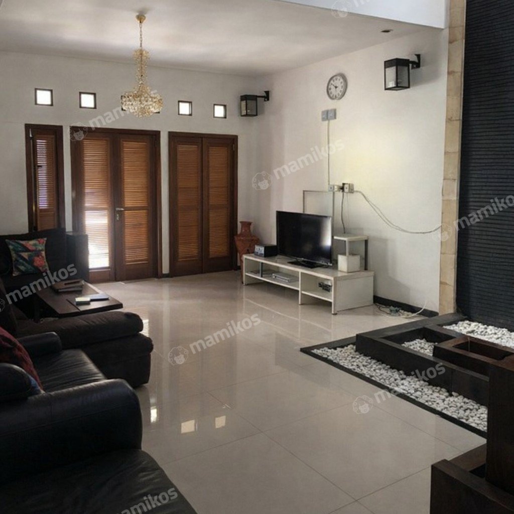 Rumah Sertifikat SHM 4 Kamar Tidur 4 Kamar Mandi Citra Grand Jakarta Timur - Photo 2
