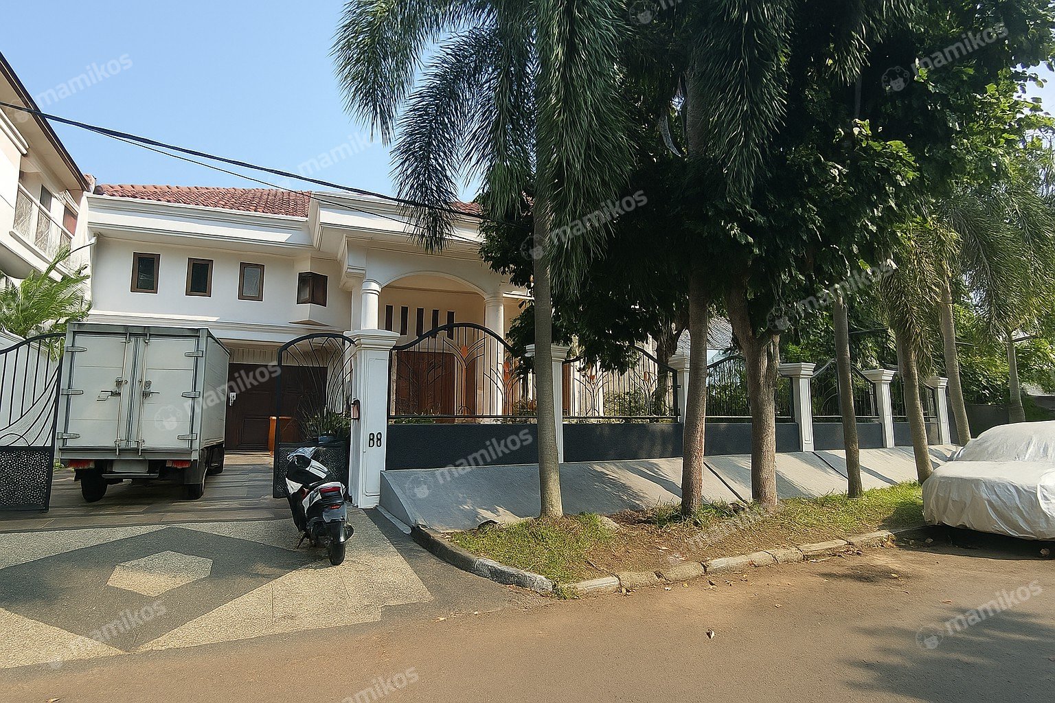 Rumah Sertifikat SHM 4 Kamar Tidur 3 Kamar Mandi Jati Padang Jakarta Selatan