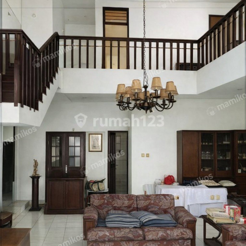 Rumah Sertifikat SHM 4 Kamar Tidur 2 Kamar Mandi Cipete Jakarta Selatan - Photo 3
