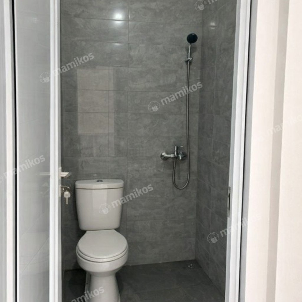 Rumah Sertifikat SHM 2 Kamar Tidur 1 Kamar Mandi Kota Wisata Jakarta Timur - Photo 2