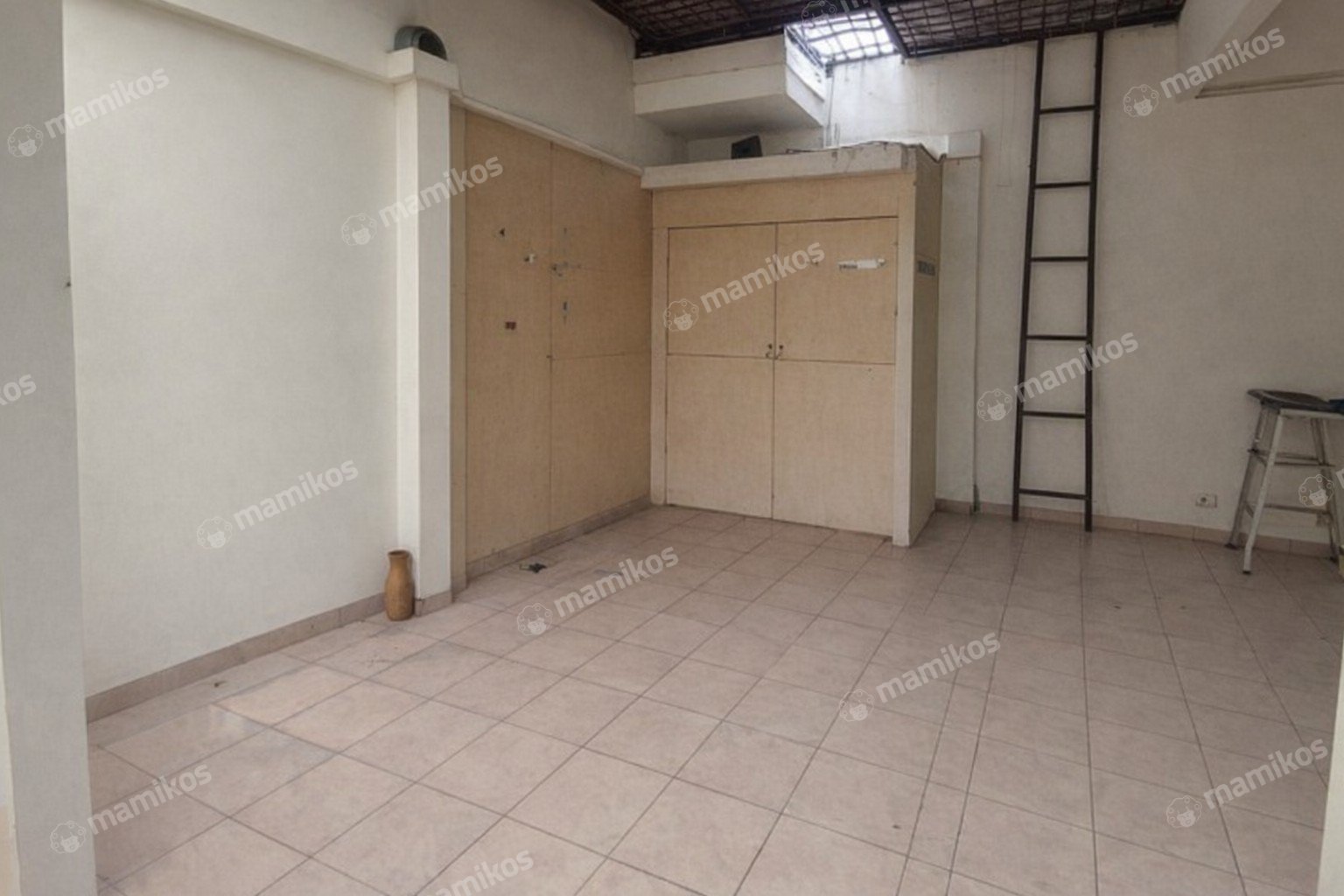 Rumah Sertifikat SHM 3 Kamar Tidur 3 Kamar Mandi Permata Buana Jakarta Barat - Photo 4
