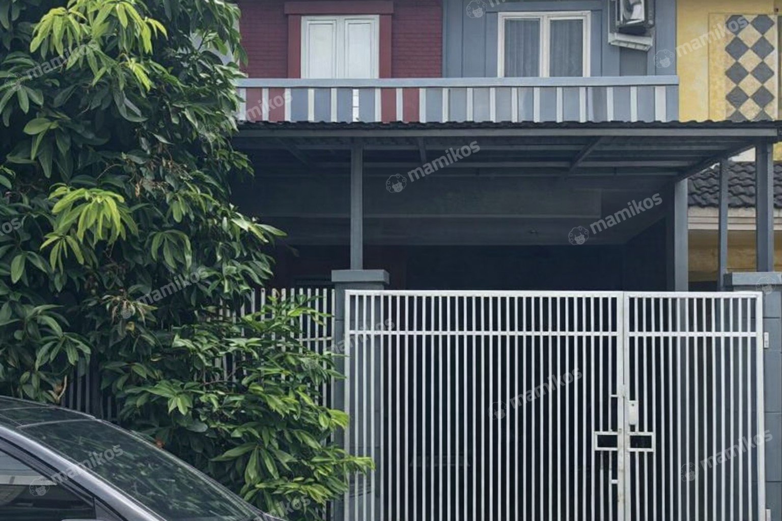 Rumah Sertifikat HGB 3 Kamar Tidur 2 Kamar Mandi Taman Palem Jakarta Barat