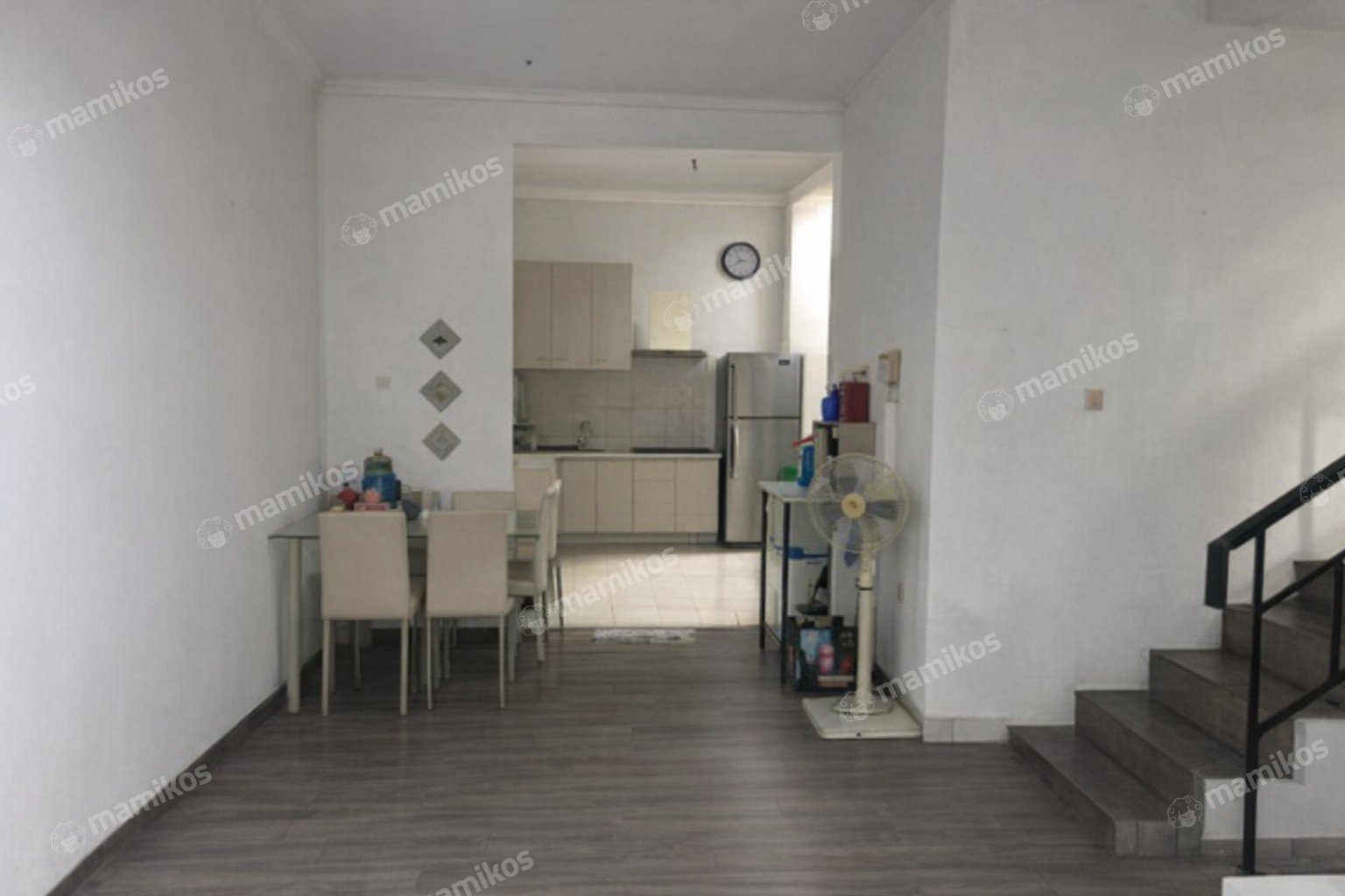Rumah Sertifikat HGB 3 Kamar Tidur 2 Kamar Mandi Taman Palem Jakarta Barat - Photo 3
