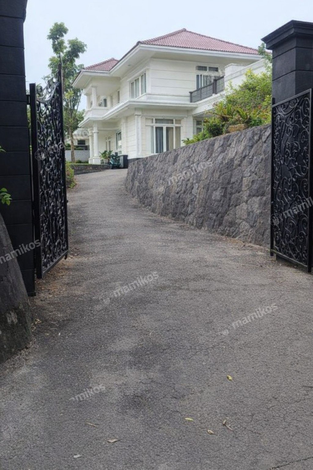 Rumah Sertifikat SHM 6 Kamar Tidur 6 Kamar Mandi Cilandak Jakarta Selatan - Photo 4