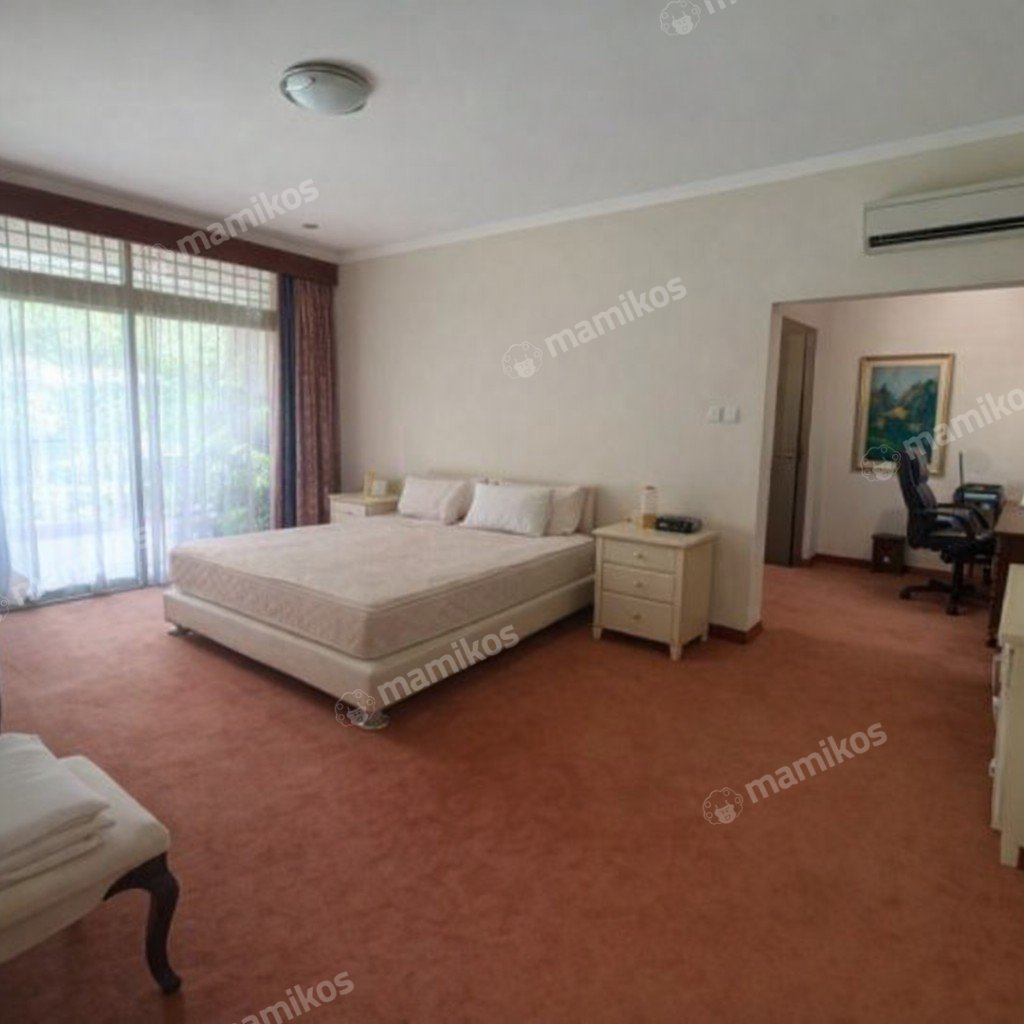 Rumah Sertifikat SHM 4 Kamar Tidur 3 Kamar Mandi Kemang Jakarta Selatan - Photo 2