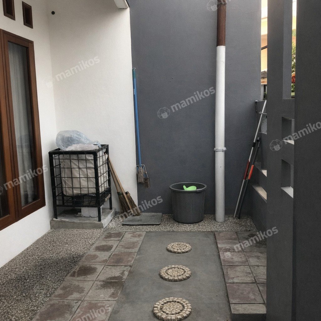 Rumah Sertifikat SHM 3 Kamar Tidur 2 Kamar Mandi Cawang Jakarta Timur - Photo 4