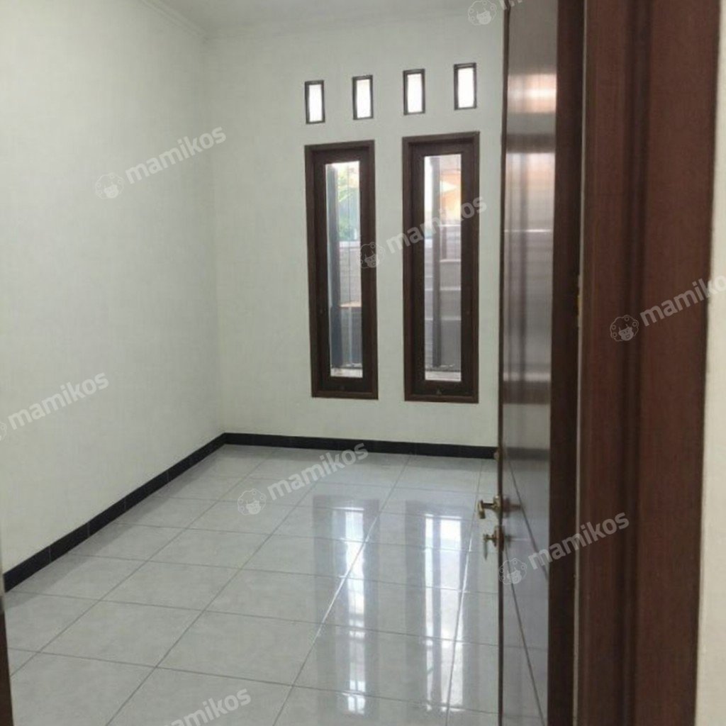 Rumah Sertifikat SHM 3 Kamar Tidur 2 Kamar Mandi Cawang Jakarta Timur - Photo 5