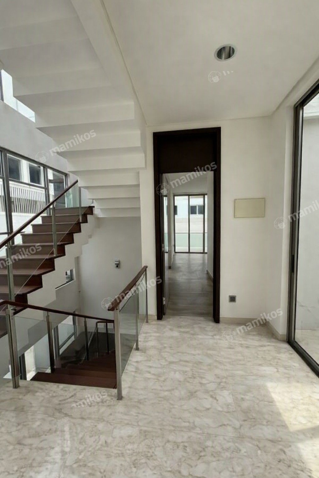 Rumah Sertifikat SHM 4 Kamar Tidur 4 Kamar Mandi Golf Island Jakarta Utara - Photo 5