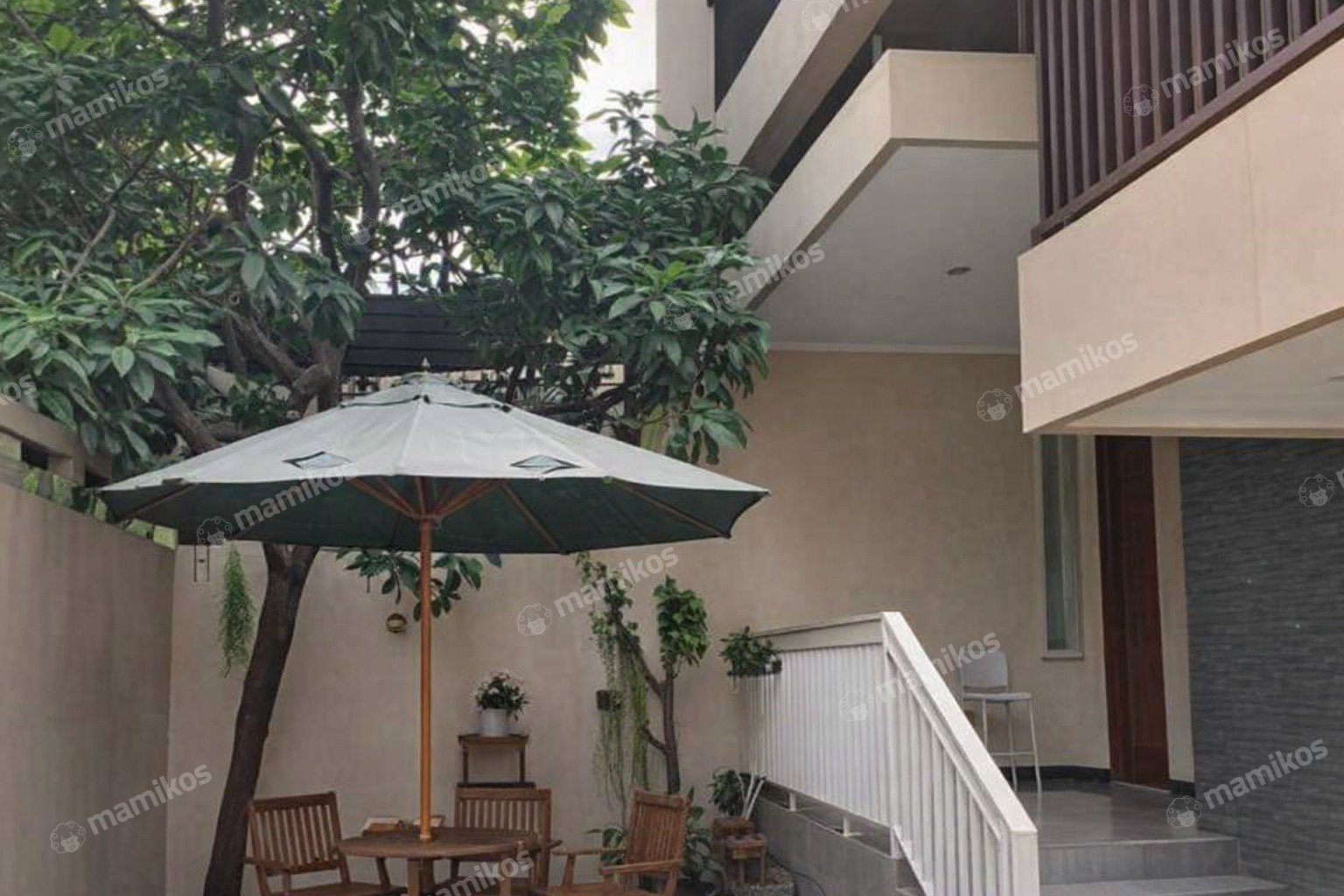 Rumah Sertifikat SHM 4 Kamar Tidur 5 Kamar Mandi Citra Garden Jakarta Barat