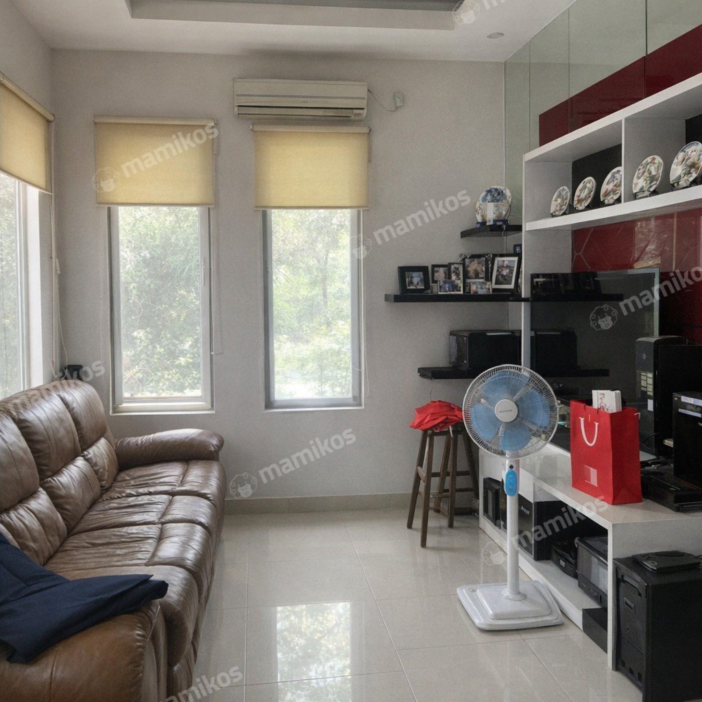 Rumah Sertifikat SHM 5 Kamar Tidur 4 Kamar Mandi Daan Mogot Jakarta Barat - Photo 4