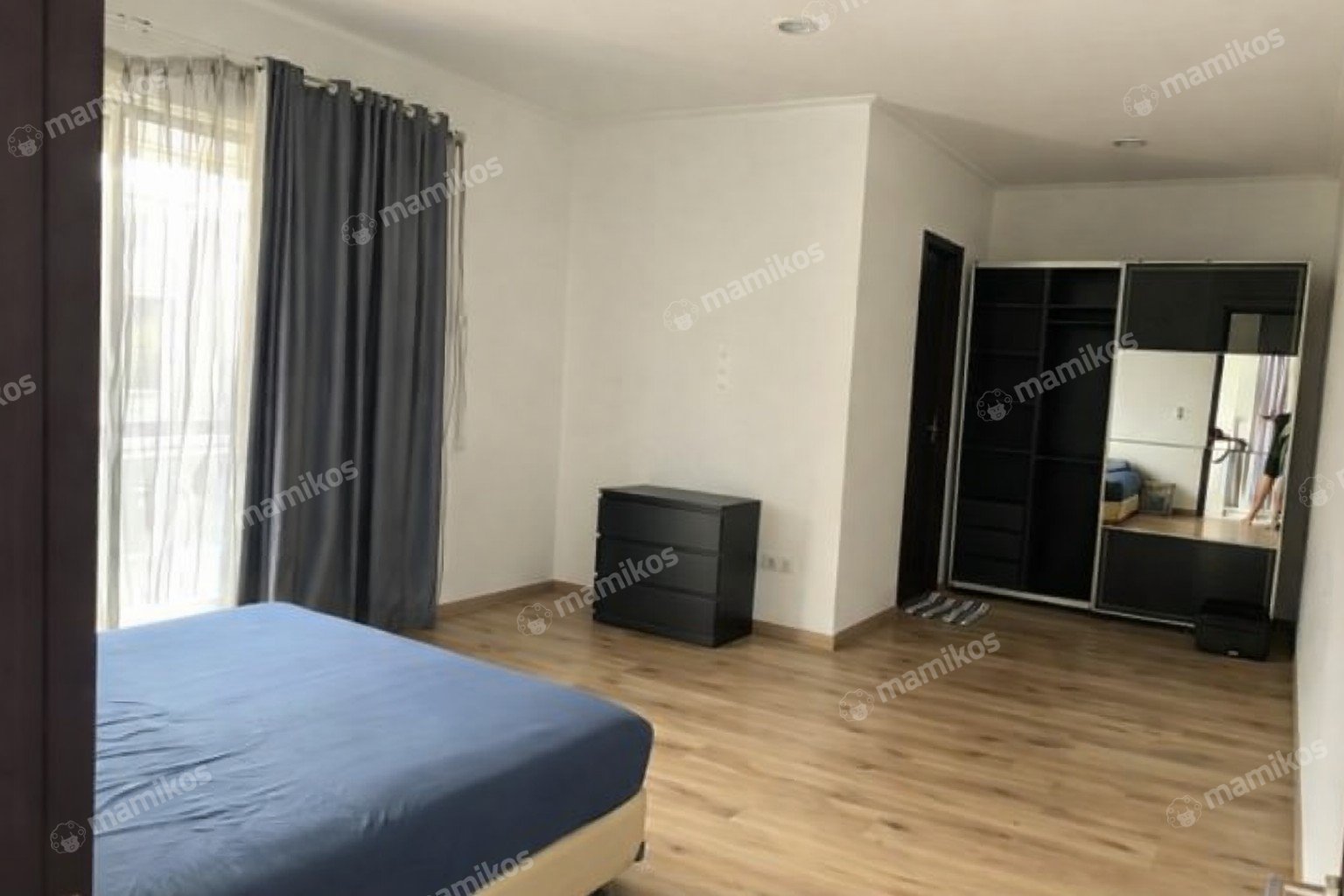 Rumah Sertifikat HGB 4 Kamar Tidur 3 Kamar Mandi Golf Island Jakarta Utara - Photo 2