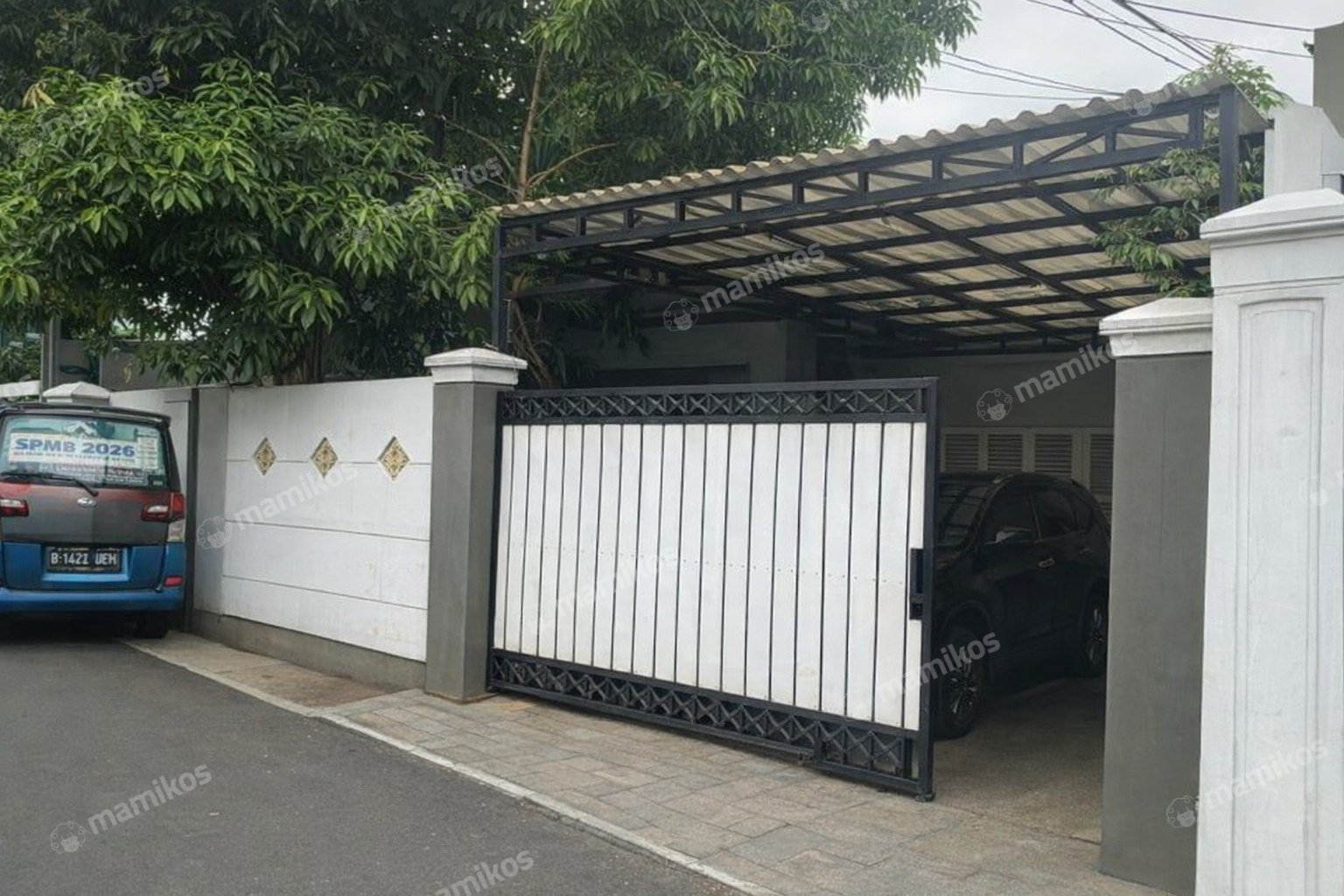 Rumah Sertifikat SHM 4 Kamar Tidur 3 Kamar Mandi Kemang Jakarta Selatan