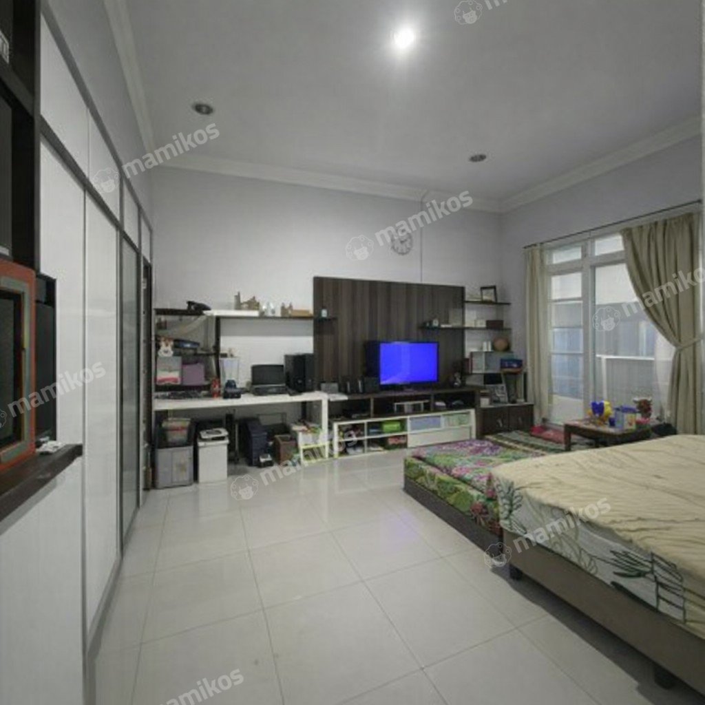 Rumah Sertifikat SHM 4 Kamar Tidur 3 Kamar Mandi Kemang Jakarta Selatan - Photo 5