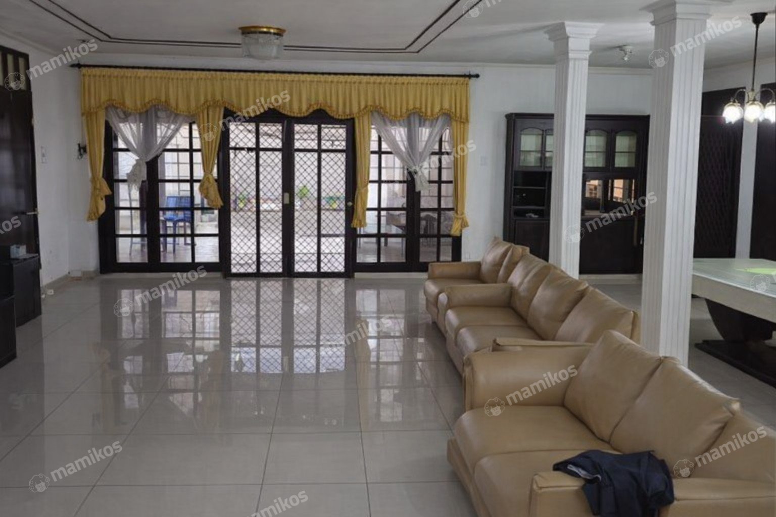 Rumah Sertifikat SHM 6 Kamar Tidur 4 Kamar Mandi Jelambar Jakarta Barat