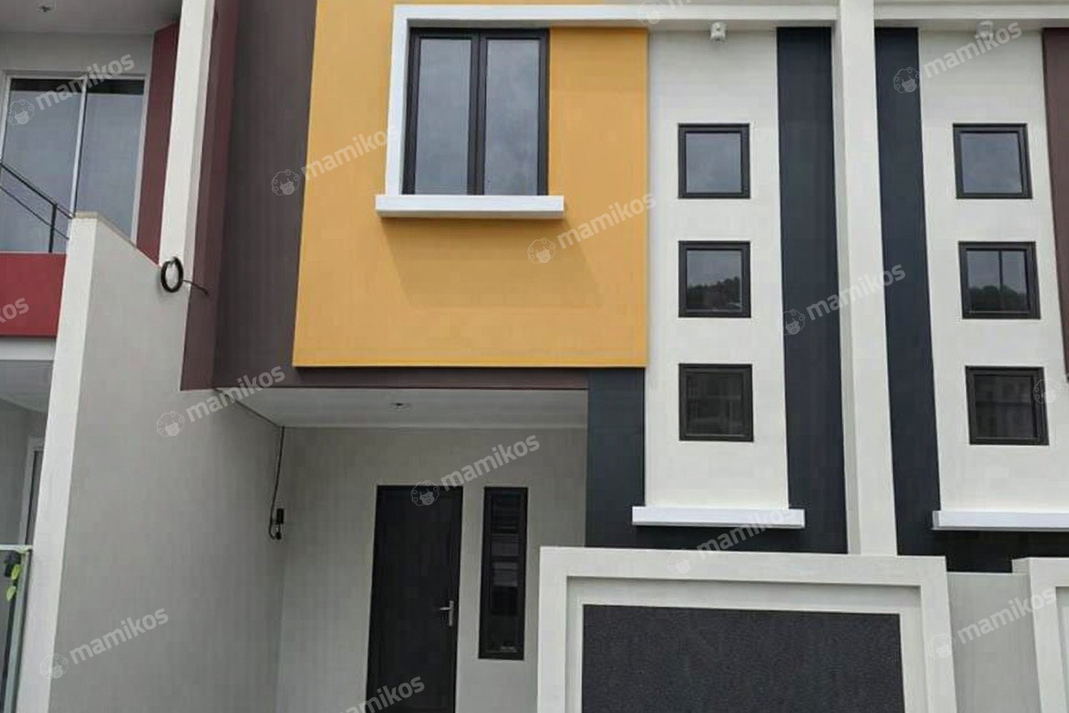 Rumah Sertifikat SHM 3 Kamar Tidur 3 Kamar Mandi Citra Garden Jakarta Barat