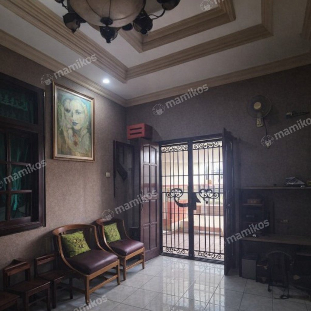 Rumah Sertifikat HGB 4 Kamar Tidur 5 Kamar Mandi Taman Palem Jakarta Barat - Photo 3