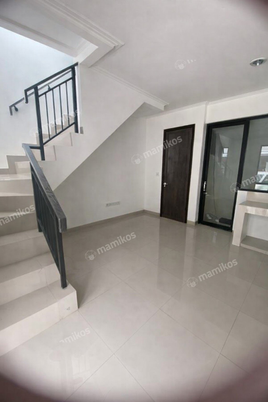 Rumah 2 Kamar Tidur 2 Kamar Mandi 2 Lantai Pantai Indah Kapuk 2 Jakarta Utara - Photo 4